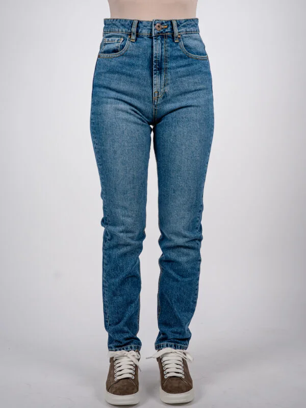 ŽENSKE FARMERICE MOM KROJA